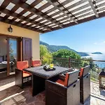 Calliope Avec Vue Imprenable, Jardin Et Piscine Privee