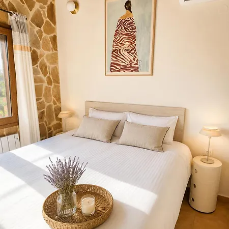 Villa Calliope Avec Vue Imprenable, Jardin Et Piscine Privee *