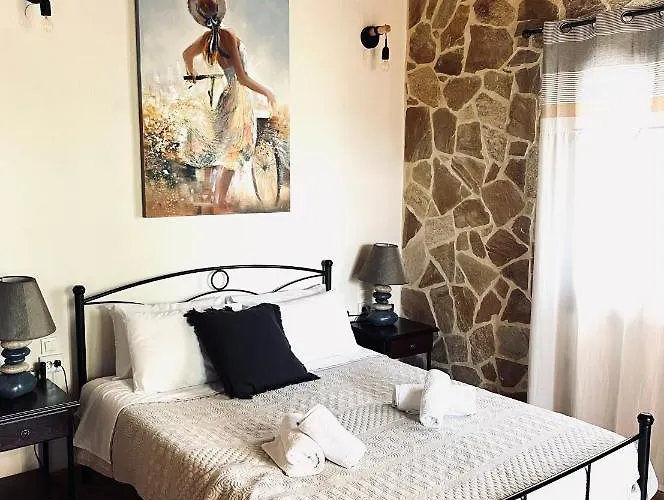 Villa Calliope Avec Vue Imprenable, Jardin Et Piscine Privee Glossa