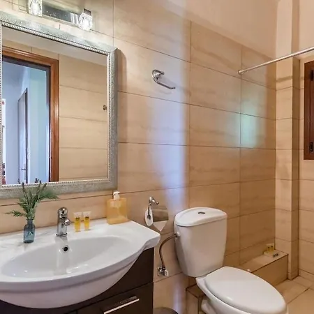 Calliopé Avec Vue Imprenable, Jardin Et Piscine Privée * Glossa