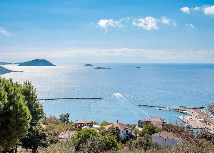 Vila Calliope Avec Vue Imprenable, Jardin Et Piscine Privee *